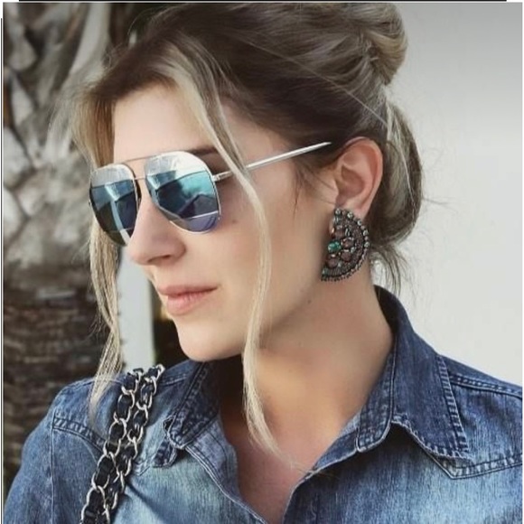 CHRISTIAN DIORSPLIT YELLOW GOLD &GREY MIRRORED LENSES WITH MONOGRAMED SUNNIES - Picture 11 of 16